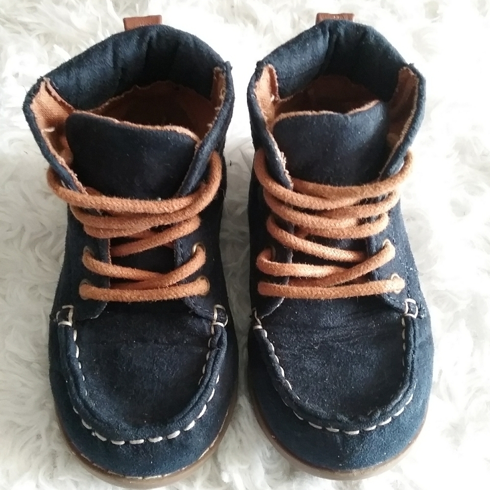 Old navy baby's blue boots size 6